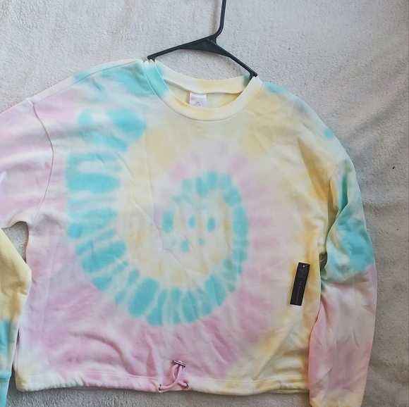 NEW No Boundaries Juniors Pink, Yellow, Blue Tie Dye Pullover Sweater - Picture 4 of 7
